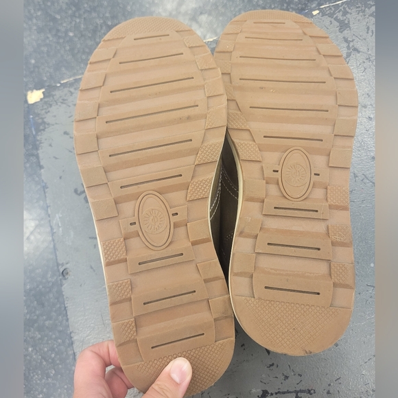 Earth Spirit Genuine Leather Shoes - Picture 5 of 7